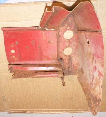 DATSUN 1600 2000 LEFT REAR FENDER CORNER